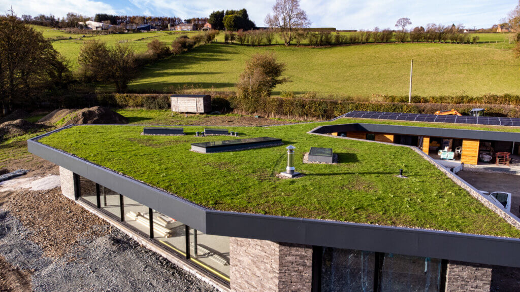 green roofs with solar panels